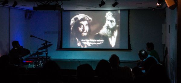 In-Sone performing Der Dybbuk at Midrash